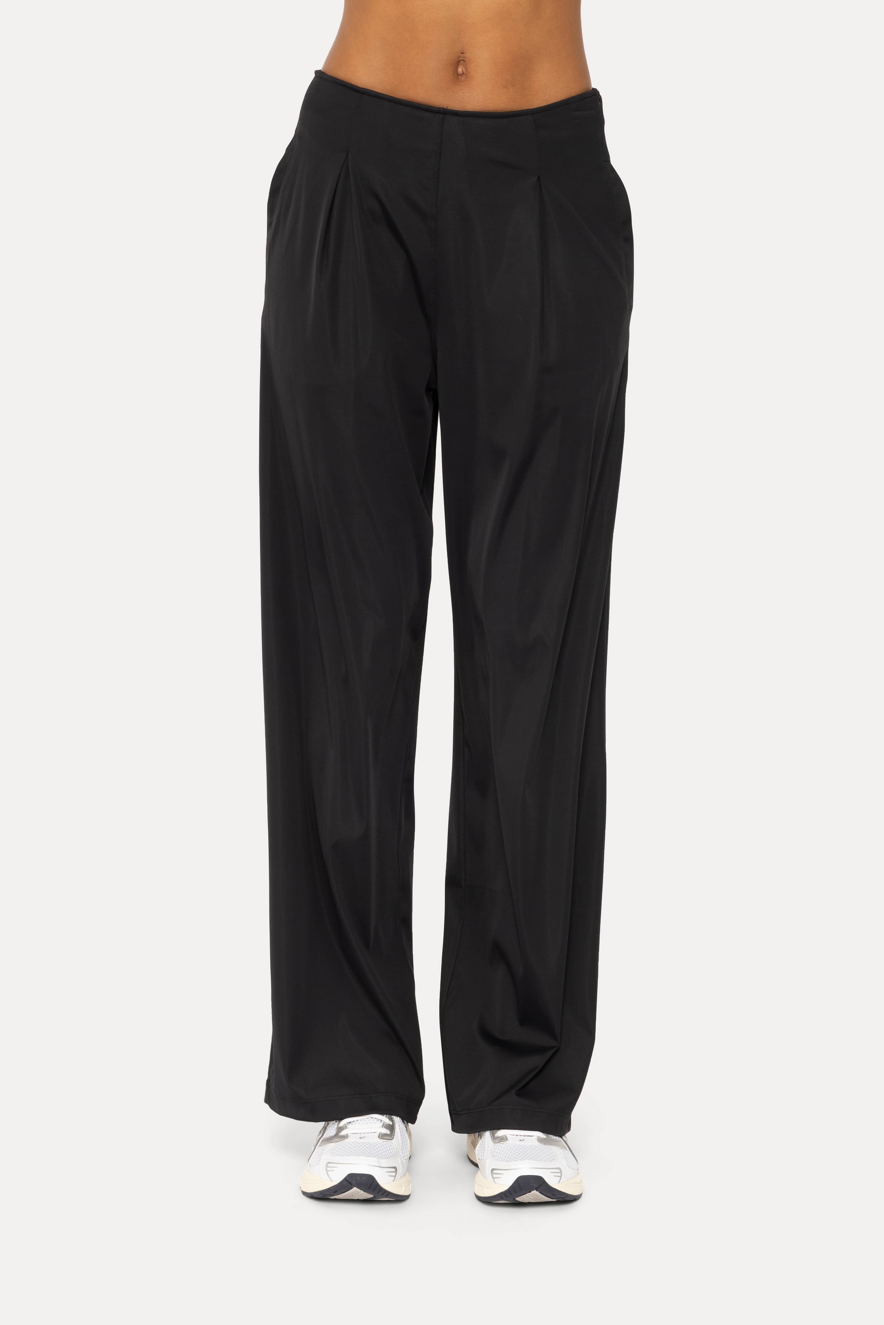 Flexflow Plated Front Wide Leg Pants