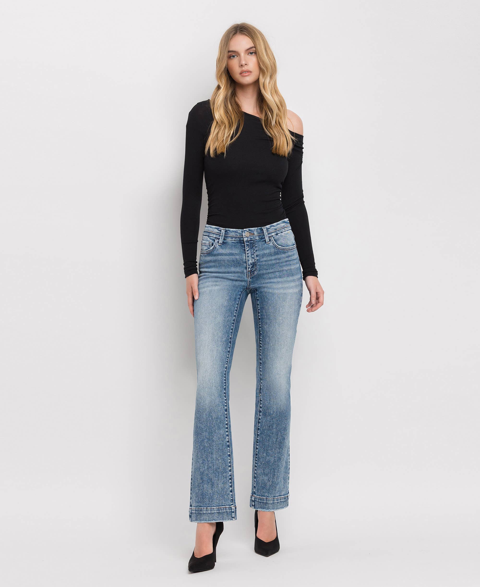 FLYING MONKEY MID RISE SEAMLESS WAISTBAND BOOTCUT JEANS